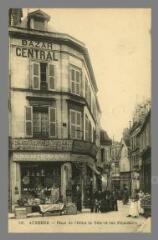 Auxerre. Place de l'Hôtel de Ville et rue Fécauderie