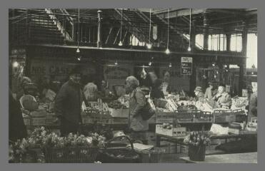 Auxerre 1975. Démolition du Marché couvert (n° 2) Club Cartophile de l'Yonne