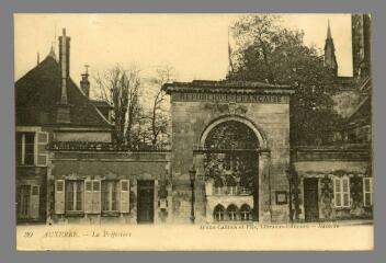 39. Auxerre. La Préfecture Arnon Calmus et fils Auxerre