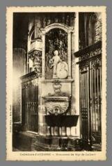 Cathédrale d'Auxerre. Monument de Mgr de Colbert Staub