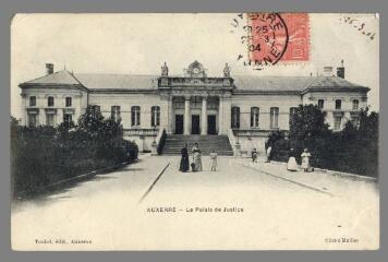 Auxerre. Le Palais de Justice Toulot Auxerre