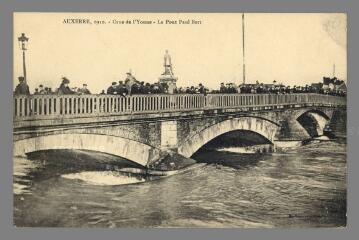 Auxerre, 1910. Crue de l'Yonne. Le Pont Paul-Bert B. Vannesson