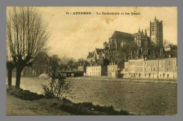 1 vue  - 31. Auxerre. La Cathédrale et les quais (ouvre la visionneuse)