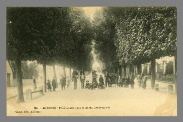 1 vue  - 36. Auxerre. Promenade vers la Porte Chantepinot (ouvre la visionneuse)