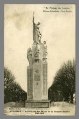 1 vue  - Auxerre. Le Monument aux Morts de la Grande Guerre (1914-1918) \' Le Partage des Lauriers \', œuvre du sculpteur Max Blondat (ouvre la visionneuse)
