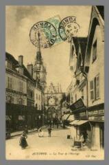 1 vue  - Auxerre. La Tour de l\'Horloge (ouvre la visionneuse)