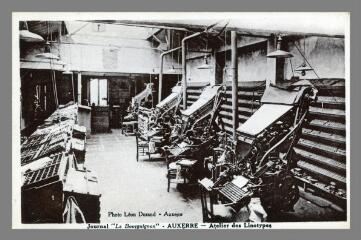 1 vue  - Auxerre. Imprimerie du journal \' Le Bourguignon \', atelier des Linotypes (ouvre la visionneuse)