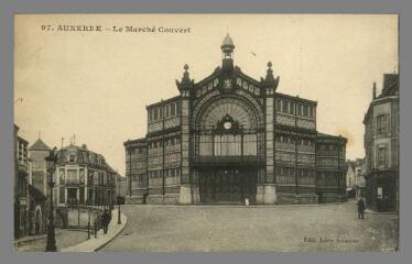 1 vue  - 97. Auxerre. Place du Marché (ouvre la visionneuse)