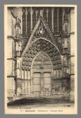 1 vue  - 4. Auxerre. La Cathédrale, Portail Nord (ouvre la visionneuse)