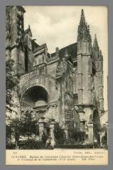 1 vue  - 115. Auxerre. Ruines de l\'ancienne chapelle Notre-Dames des Vertus et Transept Sud de la Cathédrale (XVIe siècle) (ouvre la visionneuse)