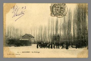 1 vue  - 17. Auxerre. Le Patinage (ouvre la visionneuse)