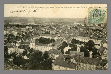 1 vue  - 9. Auxerre. Vue panoramique prise de la Cathédrale. Collège de Garçons et Lycée de Jeunes Filles (ouvre la visionneuse)