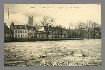 1 vue  - Auxerre. Crue de l\'Yonne de 1910, les quais pris du nouveau pont (ouvre la visionneuse)