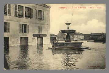 1 vue  - Auxerre. La Crue de 1910, Place Saint-Nicolas (ouvre la visionneuse)