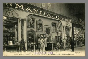 1 vue  - Exposition Nationale d\'Auxerre 1908. Magasin Manifacier, Doreur-miroitier (ouvre la visionneuse)