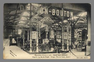 1 vue  - Exposition Nationale d\'Auxerre 1908. Stand Henri Rochet, concessionnaire Dedion-Bouton (ouvre la visionneuse)
