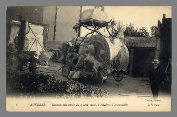 1 vue  - 8. Auxerre. Retraite illuminée du 2 août 1908 : l\'Accident d\'Automobile (ouvre la visionneuse)