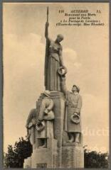 1 vue  - 118. Auxerre. Monument aux morts pour la Patrie. \'Le Partage des lauriers\'. (Œuvre du sculpteur Max Blondat) (ouvre la visionneuse)