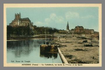 1 vue  - Auxerre (Yonne). La Cathédrale, les bords de l\'Yonne et les quais (ouvre la visionneuse)
