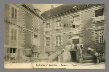 1 vue Institution Sainte-Geneviève. Auxerre. Façade