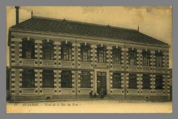 1 vue - 13. Auxerre. École de la rue du Pont (ouvre la visionneuse)