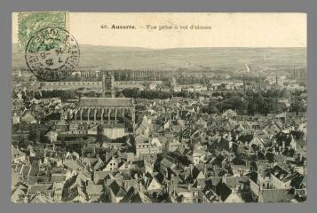 1 vue - 48. Auxerre. Vue prise à vol d\'oiseau (ouvre la visionneuse)