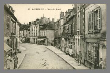 1 vue - 84. Auxerre. Rue du Pont (ouvre la visionneuse)