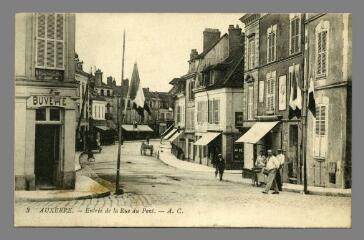 1 vue - 3. Auxerre. Entrée de la rue du Pont (ouvre la visionneuse)