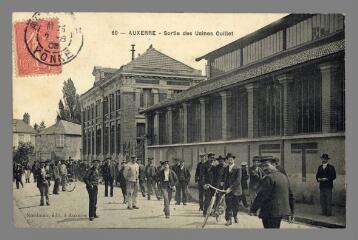 1 vue - 60. Auxerre. Sortie des usines Guilliet (ouvre la visionneuse)