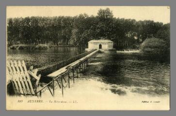 1 vue - 103. Auxerre. Le Bâtardeau (ouvre la visionneuse)