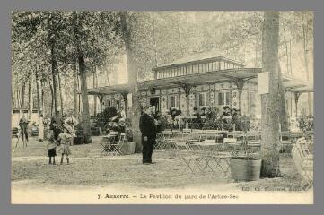 1 vue - 7. Auxerre. Le Pavillon de l\'arbre Sec (ouvre la visionneuse)