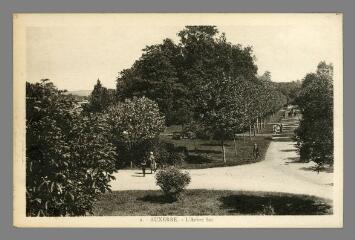 1 vue - 2. Auxerre. L\'Arbre Sec (ouvre la visionneuse)