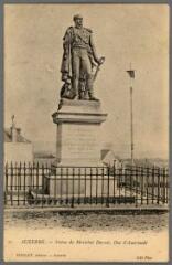 1 vue - 21. Auxerre. Statue du Maréchal Davout, duc d\'Auerstaedt. (ouvre la visionneuse)