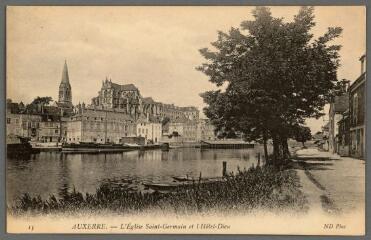 1 vue - 15. Auxerre. L\'église Saint-Germain et Hôtel-Dieu. (ouvre la visionneuse)
