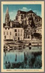 1 vue - Auxerre. L\'église St Germain. Vue prise de la rive droite. (ouvre la visionneuse)
