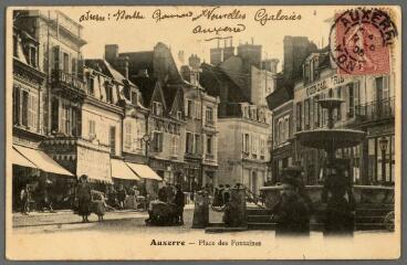 1 vue - Auxerre. Place des fontaines. (ouvre la visionneuse)